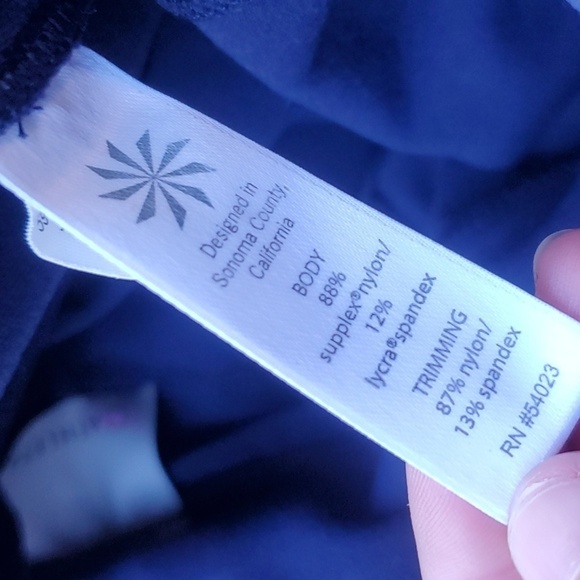 Athleta Navy Metro Crop Kick Flare Pant XXS - Picture 7 of 9